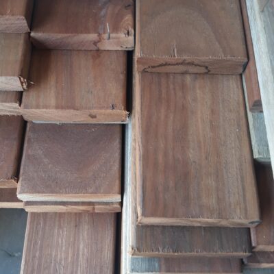 86X19 FEATURE GRADE SPOTTED GUM DECKING- (PACK CONSISTS OF RANDOM SHORT LENGTHS)