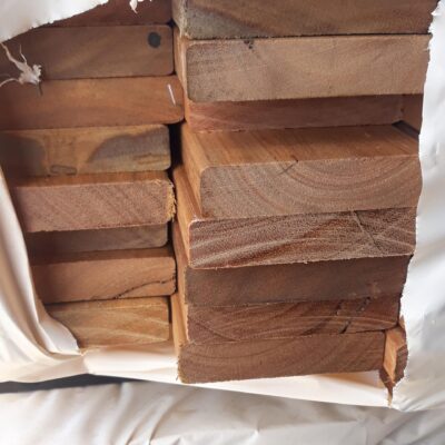 86X19 FEATURE SPOTTED GUM DECKING (PACK CONSISTS OF RANDOM SHORT LENGTHS)