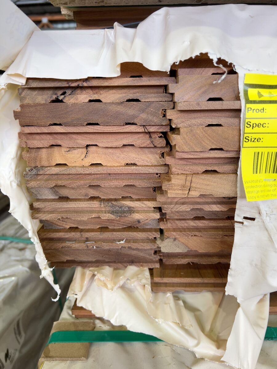 130X19 FEATURE GRADE SPOTTED GUM FLOORING