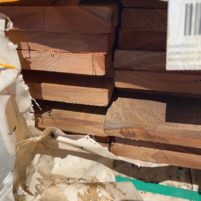 135X19 FEATURE GRADE SPOTTED GUM DECKING- (PACK CONSISTS OF RANDOM SHORT LENGTHS