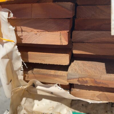 135X19 FEATURE GRADE SPOTTED GUM DECKING- (PACK CONSISTS OF RANDOM SHORT LENGTHS