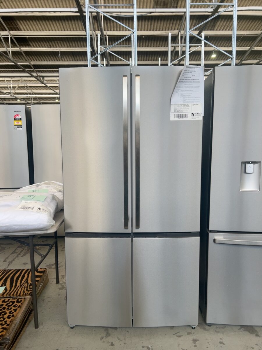 WESTINGHOUSE WQE6000SB S/STEEL QUAD DOOR FRIDGE 541 LITRE, 896MM WIDE, DUAL SEALED CRISPERS WITH HUMIDITY CONTROL, 4 STAR ENERGY, FLEXIBLE INTERIORS, LOCKABLE DOOR COMPARTMENT, SPILLSAFE GLASS SHELVING, FINGERPRINT RESISTANT WITH 12 MONTH WARRANTY