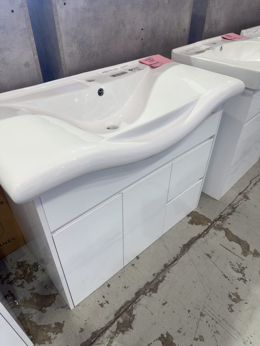 NEW 1000MM WHITE VANITY WITH CERAMIC TOP VPB1000-138