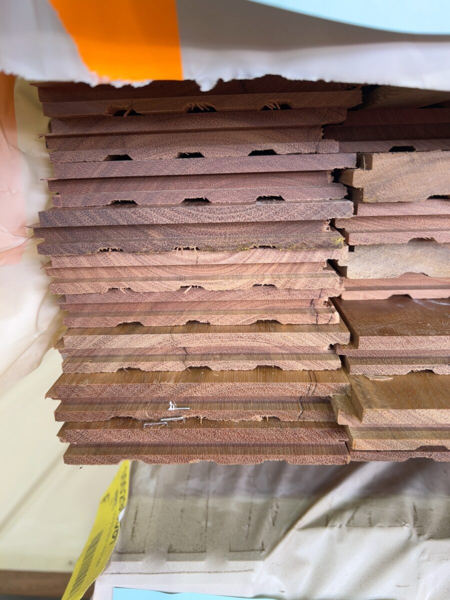 130X19 FEATURE GRADE SPOTTED GUM FLOORING