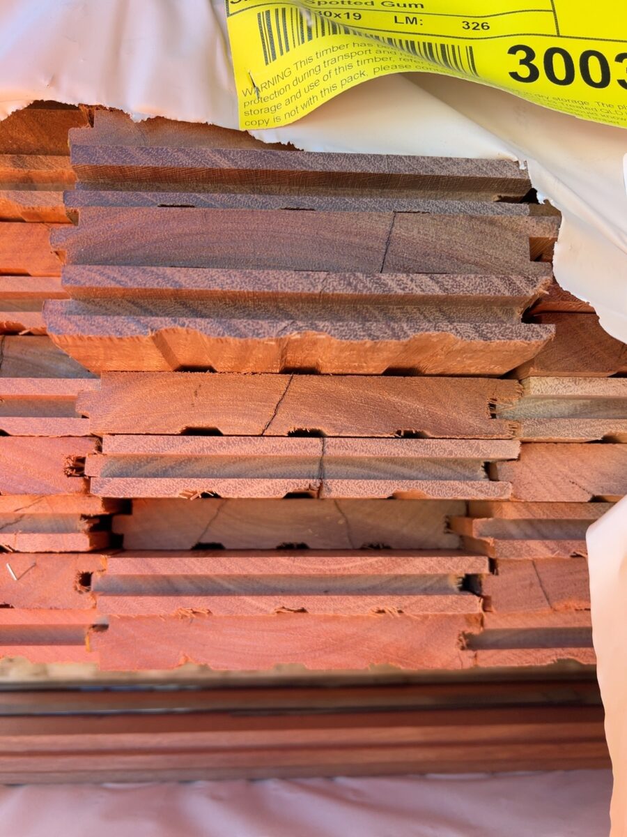 130X19 FEATURE GRADE SPOTTED GUM FLOORING