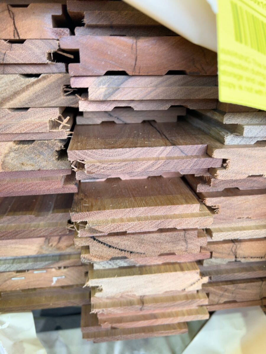 80X19 FEATURE GRADE SPOTTED GUM FLOORING