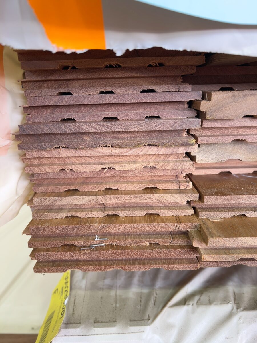 130X19 FEATURE GRADE SPOTTED GUM FLOORING