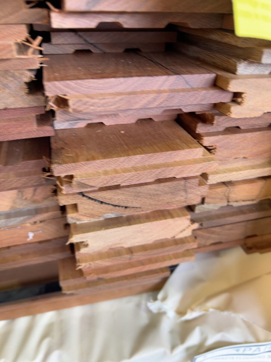 80X19 FEATURE GRADE SPOTTED GUM FLOORING