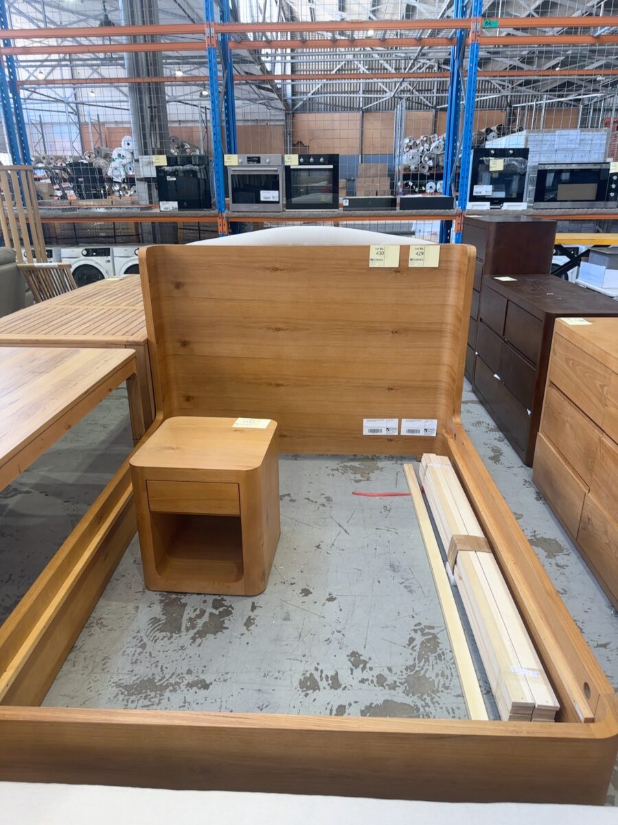 NEW BOWER CURVED OAK KING BEDFRAME, NATURAL FINISH, AU1224