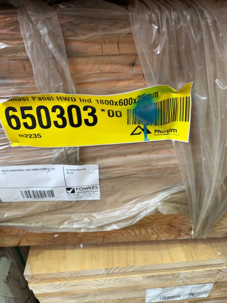 600X25 HARDWOOD LAM TIMBER PANELS-20/1.8