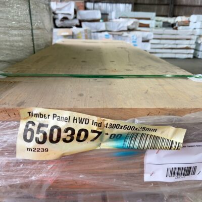 600X25 HARDWOOD LAM TIMBER PANELS-10/1.8