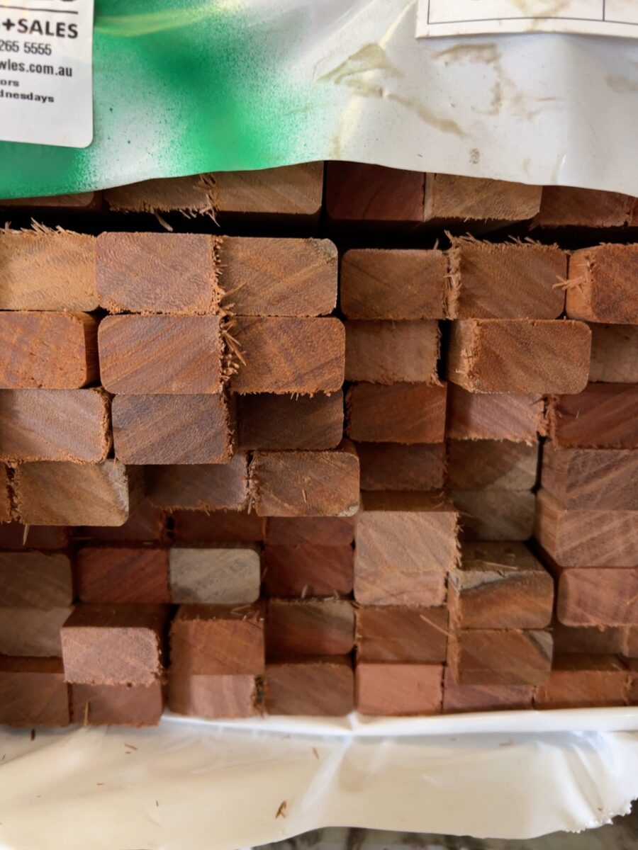 30X19 DAR QLD MIXED HARDWOOD SCREENING-240/0.9