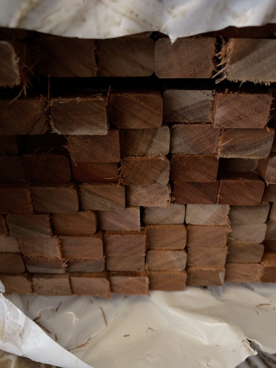 30X19 DAR QLD MIXED HARDWOOD SCREENING-240/0.9