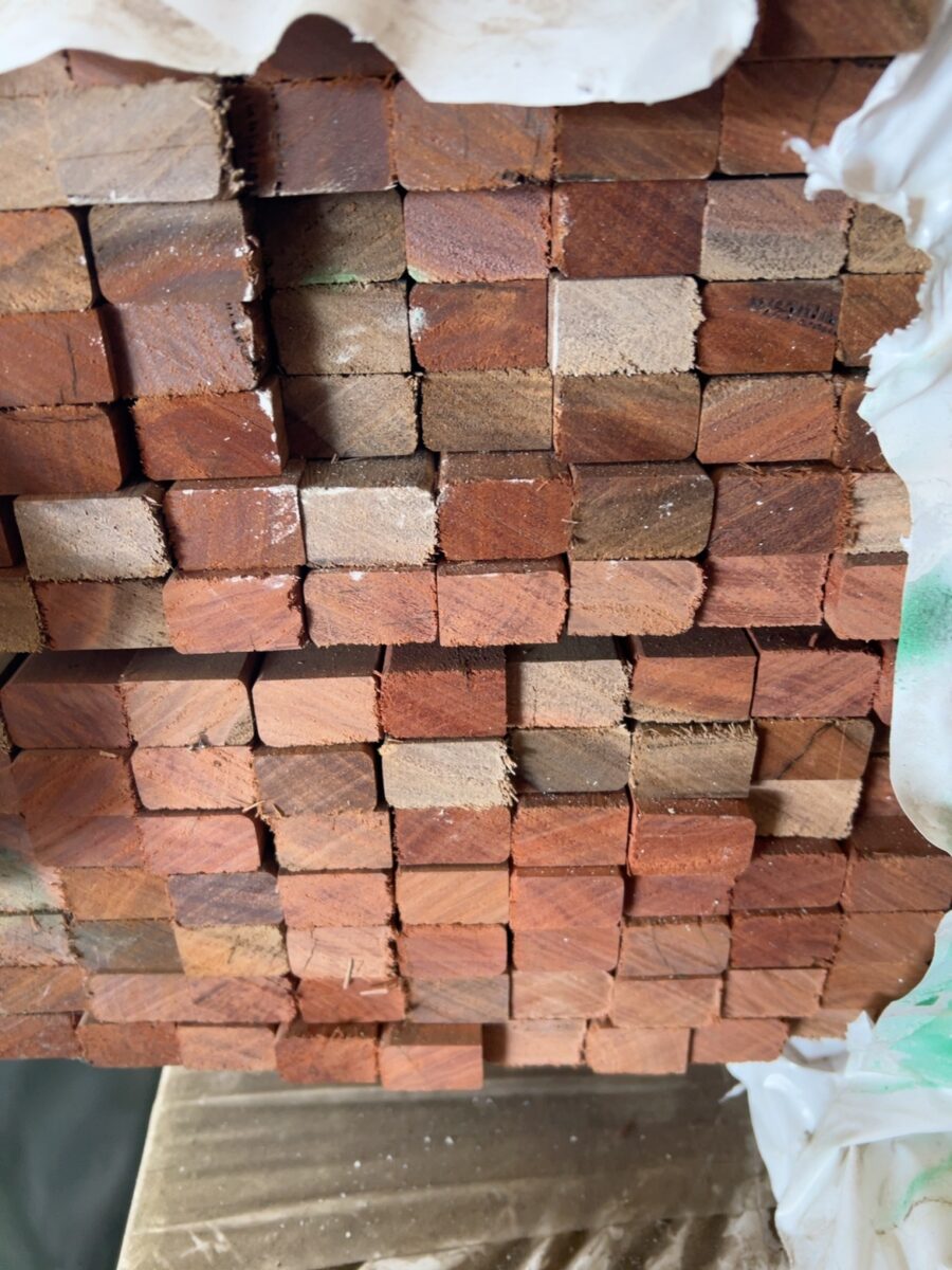 30X19 DAR QLD MIXED HARDWOOD SCREENING-240/1.2