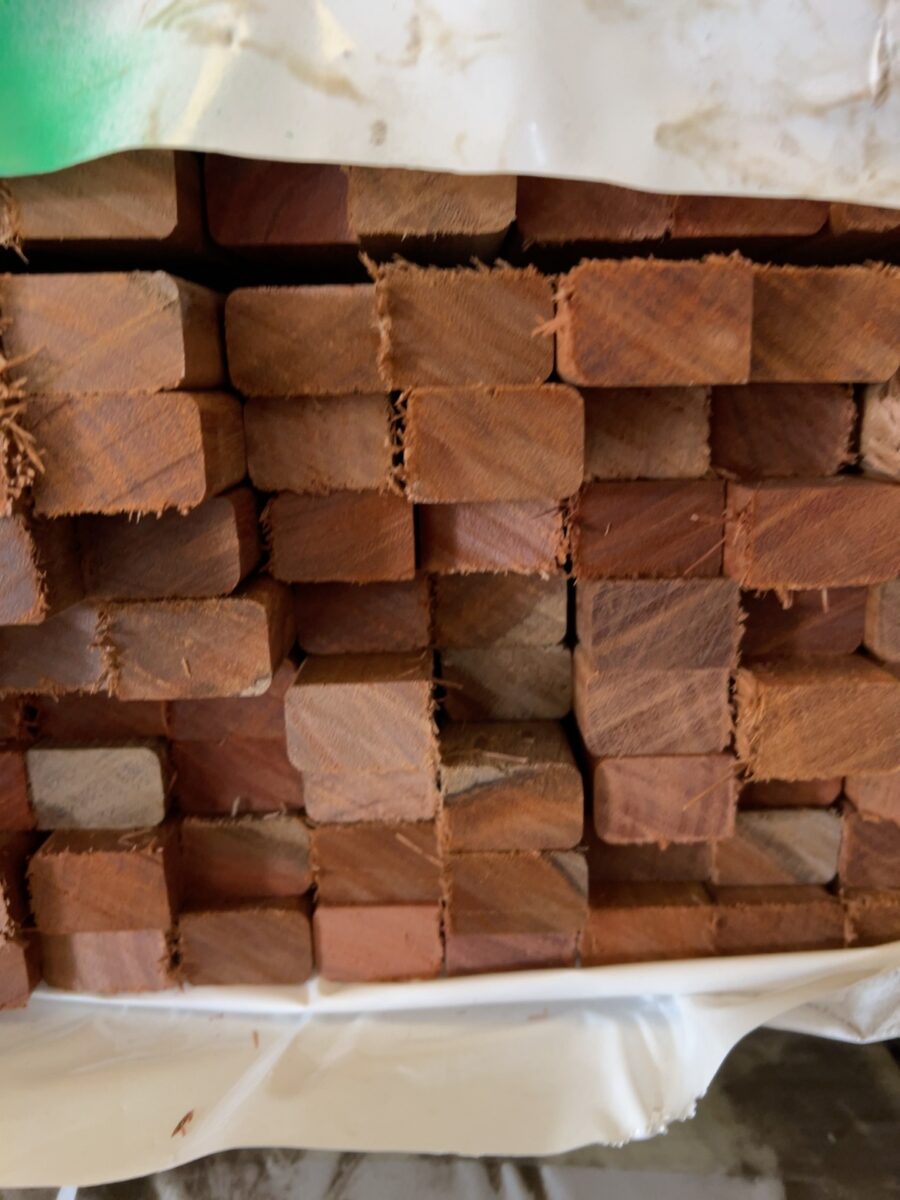 30X19 DAR QLD MIXED HARDWOOD SCREENING-240/0.9