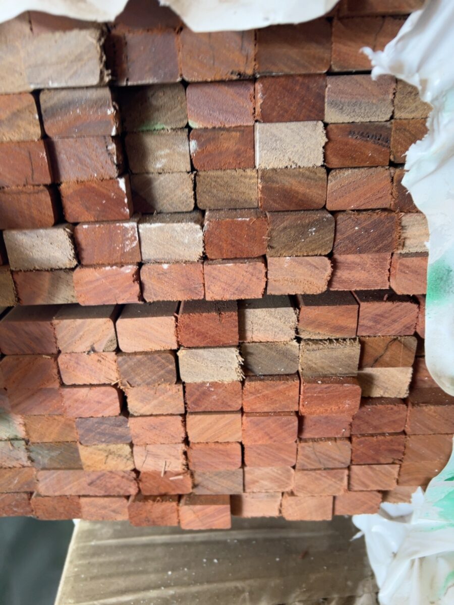 30X19 DAR QLD MIXED HARDWOOD SCREENING-240/1.2
