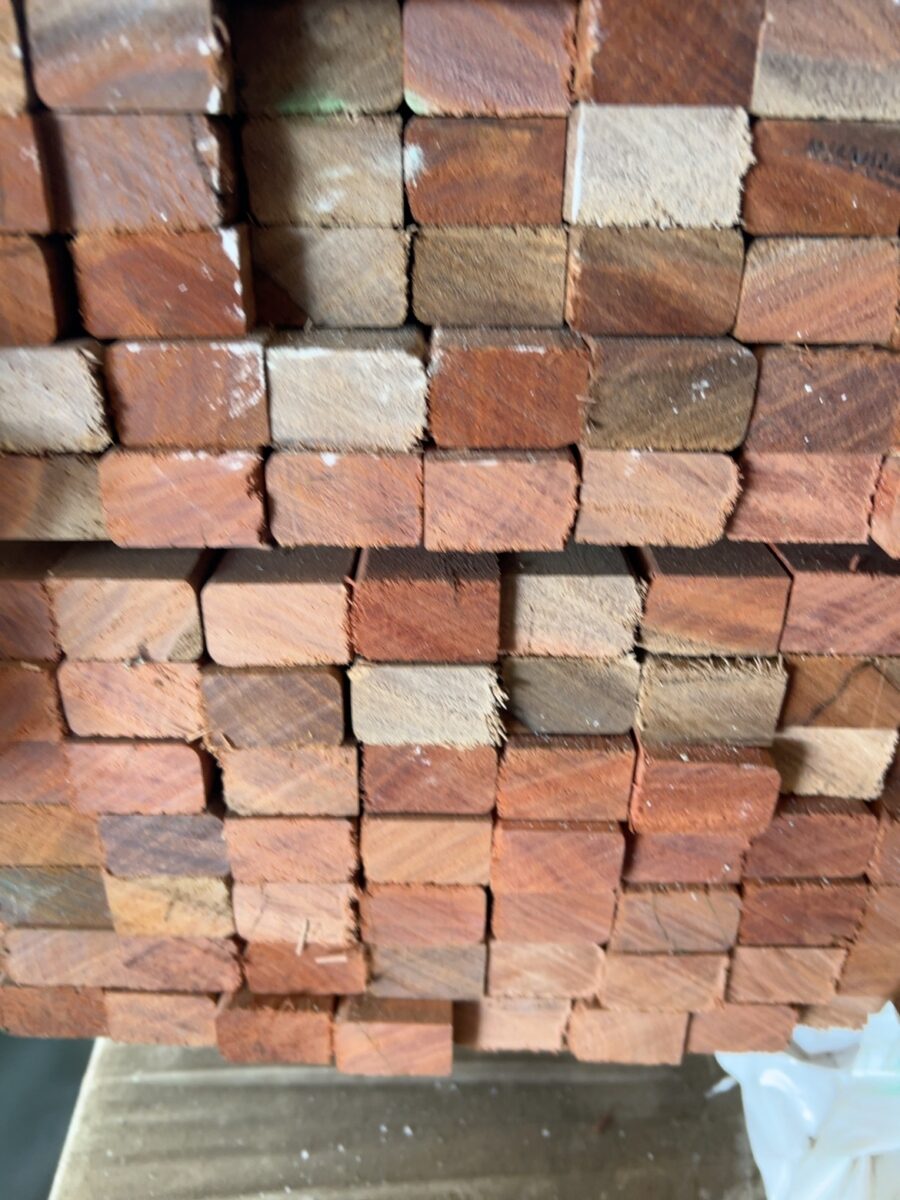 30X19 DAR QLD MIXED HARDWOOD SCREENING-240/1.2