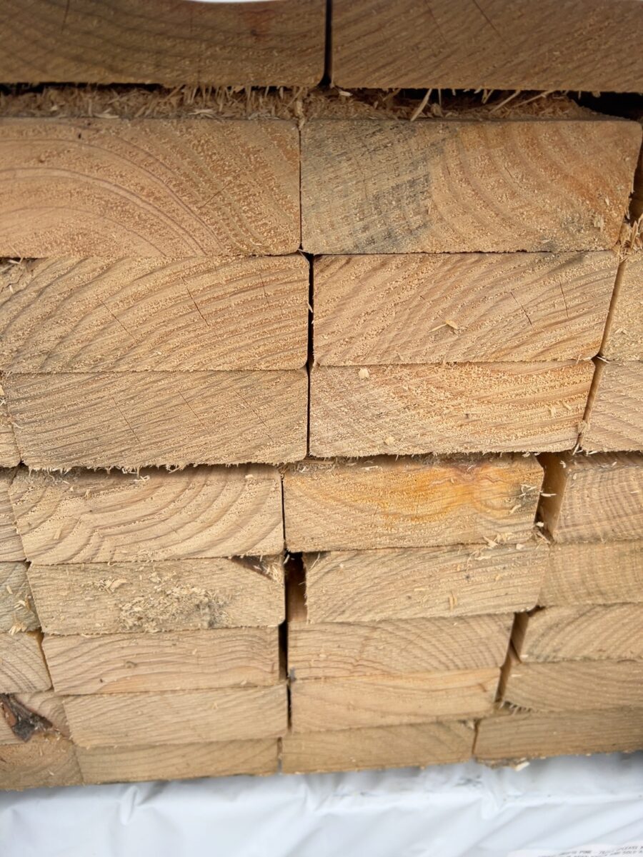 120X45 MGP10 PINE-78/4.2 (PLEASE NOTE THIS PACK IS AGED STOCK AND SOLD AS IS)