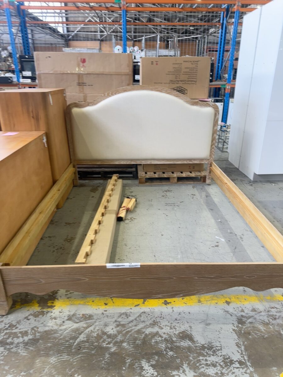 NEW BOXED SIENA EUROPEAN OAK & UPHOLSTERED HEADBOARD, KING SIZE BEDFRAME, RRP$2299 MODEL AU1181