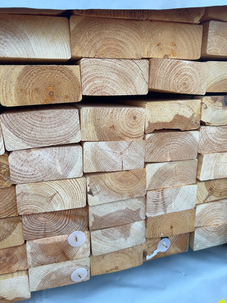 90X45 MGP10 BALTIC PINE-144/4.8