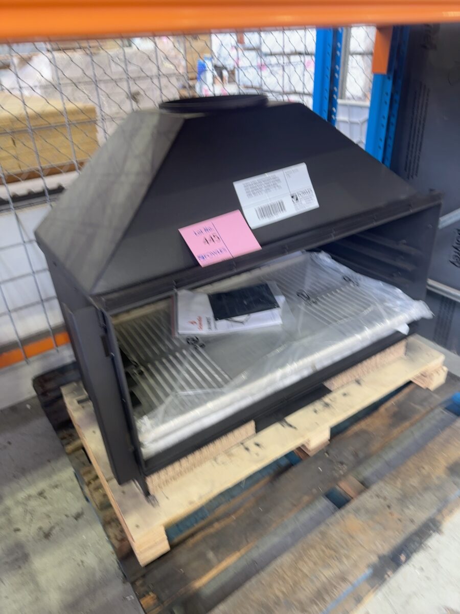 SCANDIA AVANTE INDOOR/OUTDOOR WOOD FIRED OPEN FIREPLACE, INCLUDES STAINLESS STEEL COOKING PLATE TO TURN IT INTO WOOD FIRED BBQ RRP$2999 **CARTON DAMAGE STOCK, SOLD AS IS** SCOF900-1-23-0053