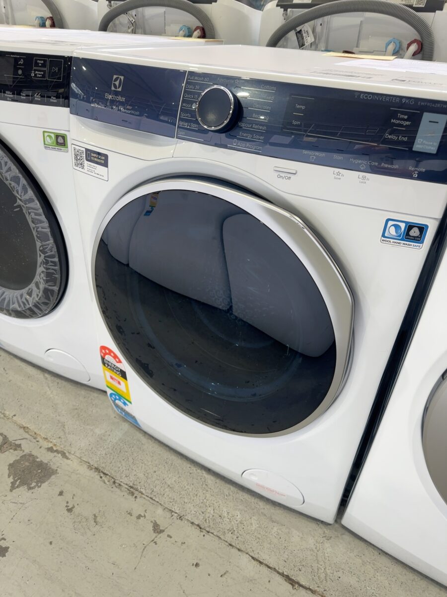 ELECTROLUX EWF9042R7WB 9KG ULTIMATE CARE 700 FRONT LOAD WASHING MACHINE WITH SENSOR WASH, WIFI CONNECTIVITY, LATEST TWIN SENSOR WASH, ULTRAMIX & WOOLMARK CERTIFICATION, 12 MONTH WARRANTY