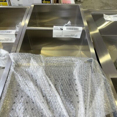 EX DISPLAY SQUARELINE DOUBLE SINK WITH DRAINER, REVERSIBLE, WITH DRAINER, SOLD AS IS - DENTED STOCK