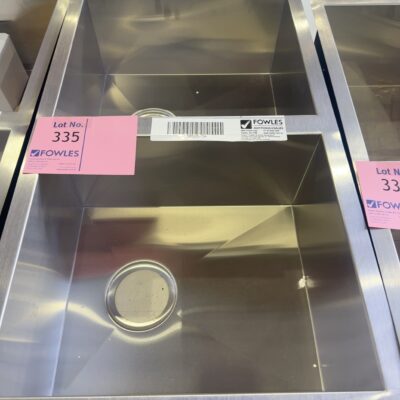 EX DISPLAY SQUARELINE DOUBLE UNDERMOUNT SINK SOLD AS IS - DENTED STOCK