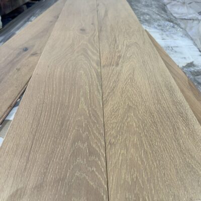 1860X190X12MM (3234) ENGINEERED FLOORING- (29 PACKS X 2.827 M2)