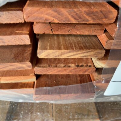 125X19 DARK QLD HARDWOOD FEATURE GRADE DECKING- (PACK CONSISTS OF RANDOM SHORT LENGTHS)