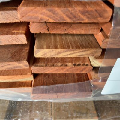 125X19 DARK QLD HARDWOOD FEATURE GRADE DECKING- (PACK CONSISTS OF RANDOM SHORT LENGTHS)