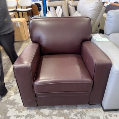 NEW THICK LEATHER BROWN ARMCHAIR