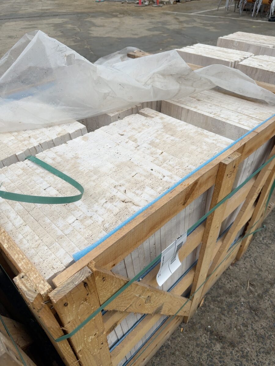PALLET OF TRAVERTINE PAVERS, NATURAL, 800 X 400 X 20MM, #2