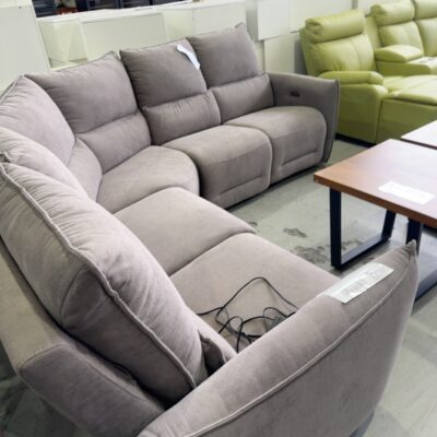 NEW GREY MATERIAL CORNER MODULAR LOUNGE SUITE WITH ELECTRIC RECLINERS EACH END