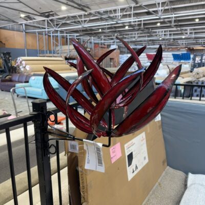 NEW LOTUS WALL MOUNTED WIND SPINNER RRP$140