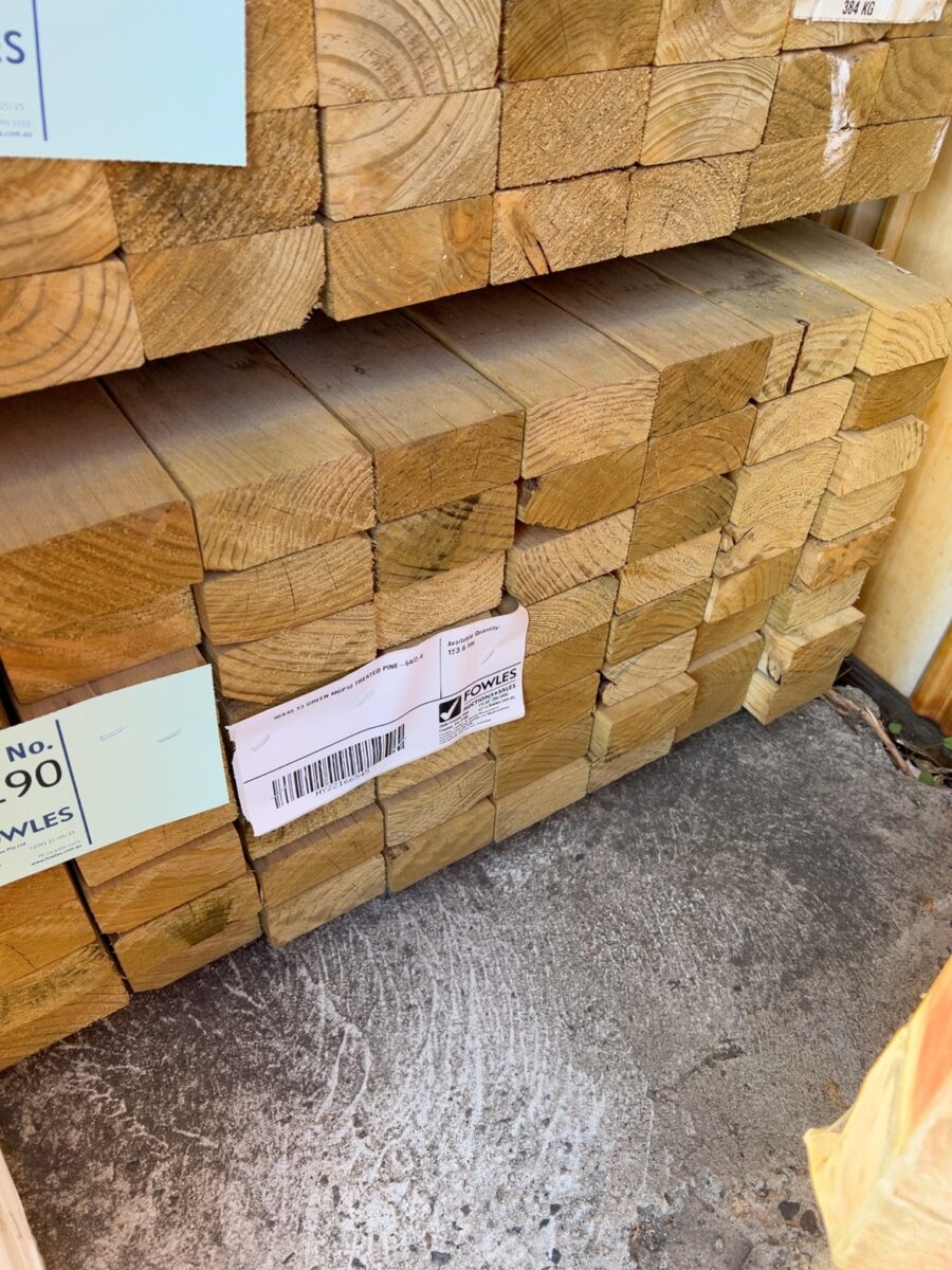 90X45 T3 GREEN MGP10 TREATED PINE-64/2.4