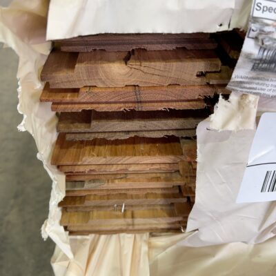 125X19 FEATURE GRADE SPOTTED GUM SHIPLAP CLADDING