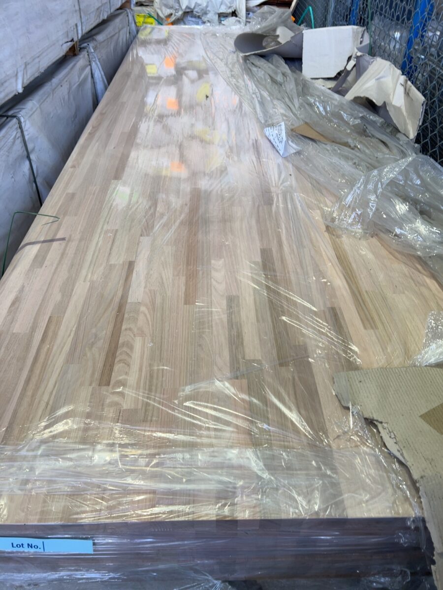 1200X33 PRIME GRADE TASMANIAN OAK LAMINATED PANEL-1/3.6