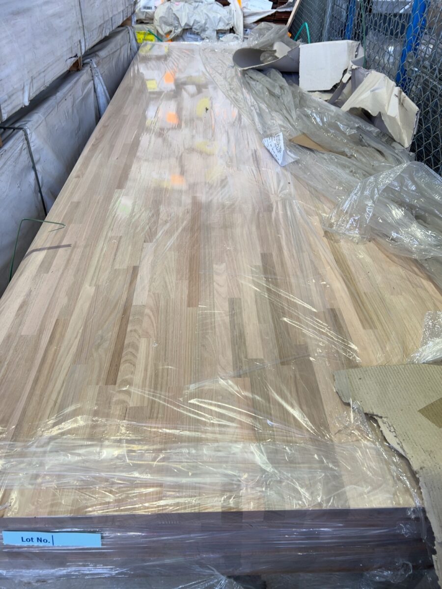1200X33 PRIME GRADE TASMANIAN OAK LAMINATED PANEL-1/3.6