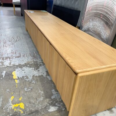 EX DISPLAY BOND AMERICAN OAK FLUTED TIMBER ENTERTAINMENT UNIT, RRP99 SOLD AS IS