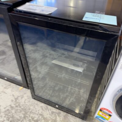 EX DISPLAY EURO EA555BCBPL BLACK 555MM SINGLE GLASS DOOR BAR FRIDGE, LOW E GLASS SPRING BACK DOORS, WITH LOCK, 3 MONTH WARRANTY