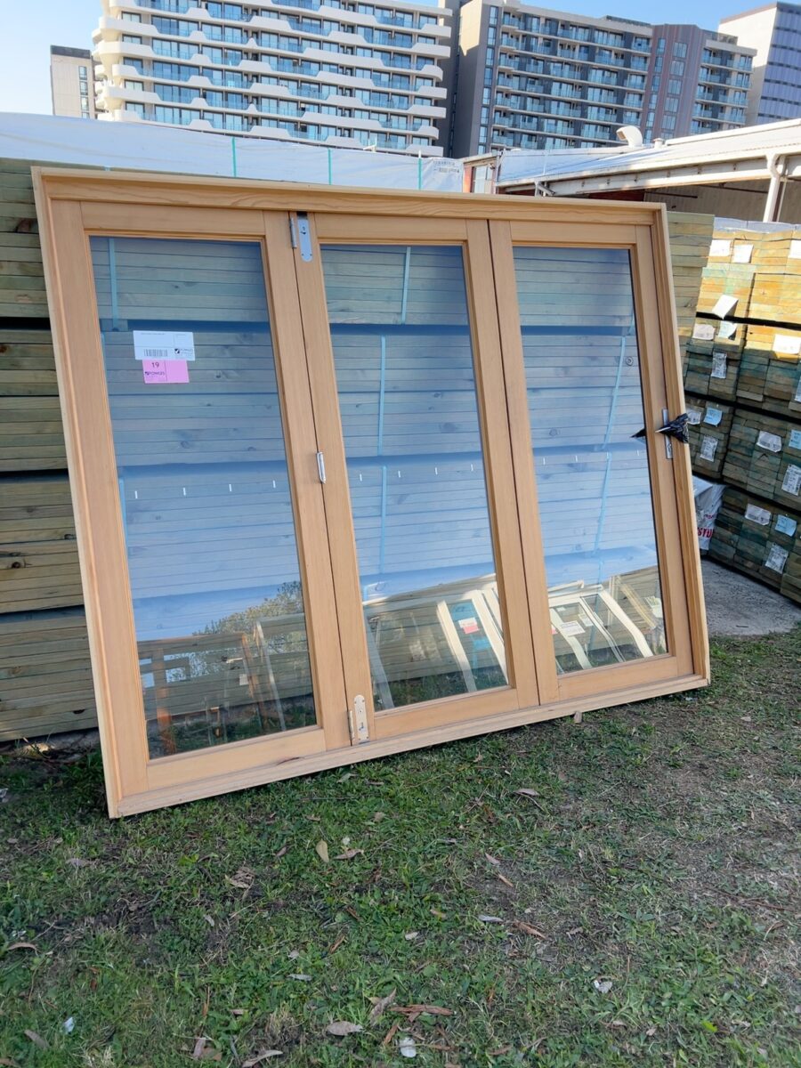 2100X2510 CEDAR STACKER DOOR UNIT