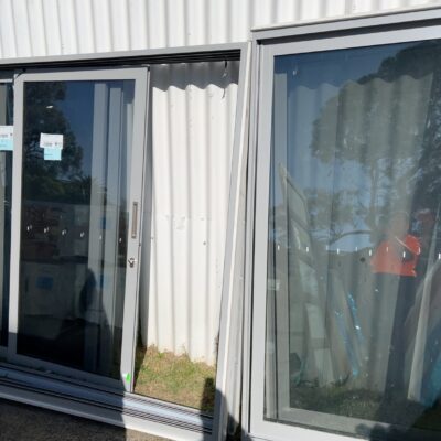 2300X2150 ALUMINIUM SLIDING DOOR UNIT WITH MATCHING SIDE PANEL