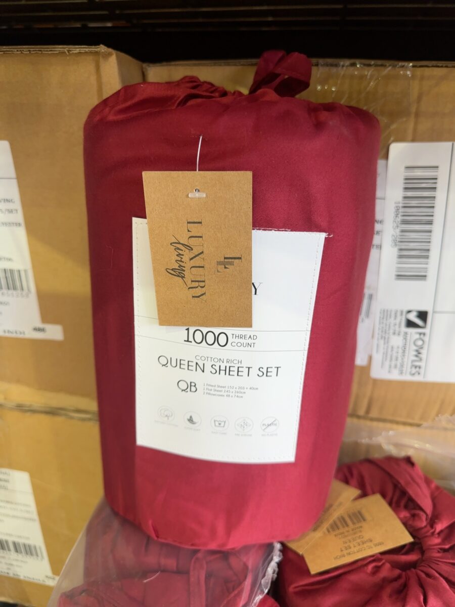 NEW QUEEN SIZE 1000TC SHEET SET - COTTON/POLYESTER, BURGUNDY