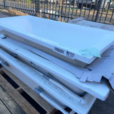 PALLET OF 4 ASSORTED DAMAGED SPA BATHS/DROP IN BATH, SOLD AS IS