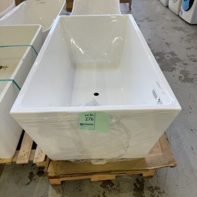 EX DISPLAY SURREY 1500MM WHITE ACRYLIC FREESTANDING BATH, SOLD AS IS