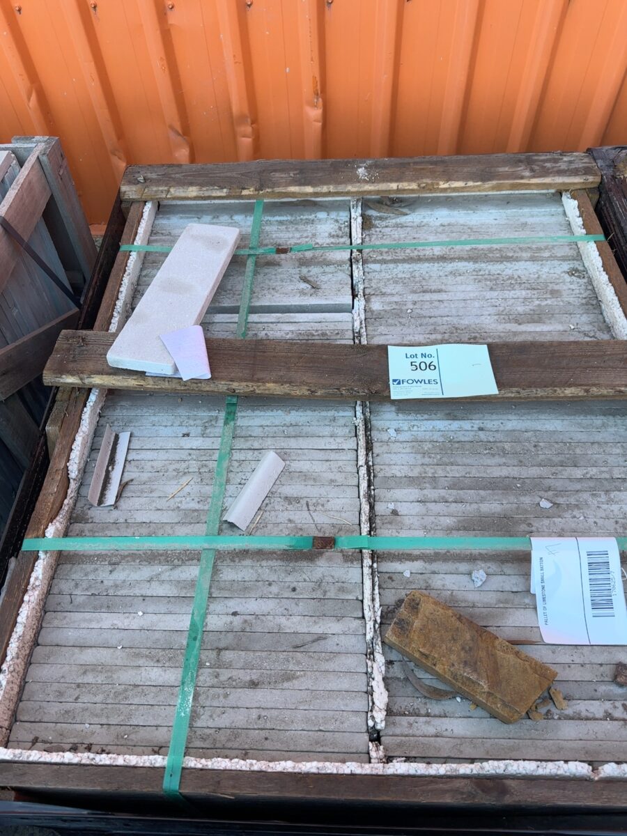 PALLET OF LIMESTONE SMALL BATTON
