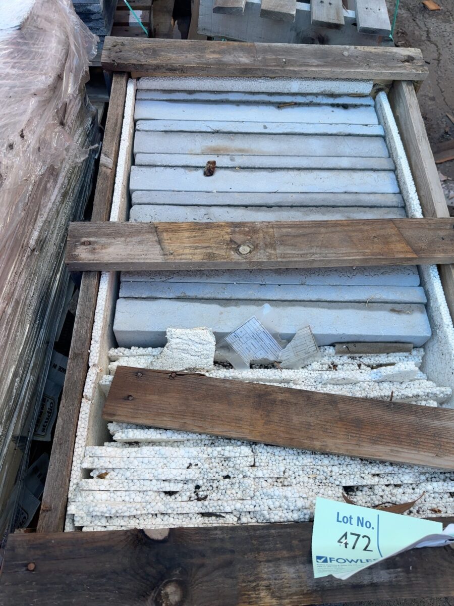 PALLET OF STONE EDGING