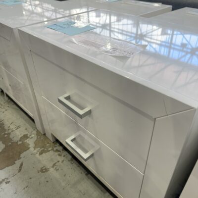 EX STAGING - WHITE GLOSS BEDSIDE TABLE, SOLD AS IS