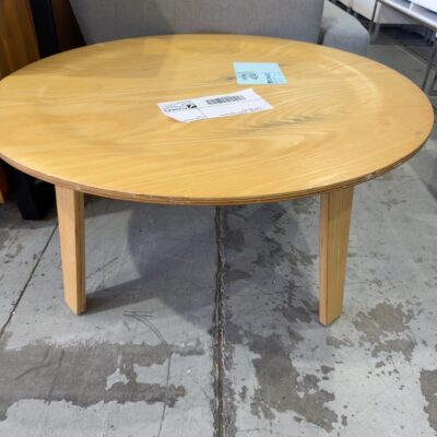 EX STAGING -NATURAL TIMBER COFFEE TABLE, SOLD AS IS